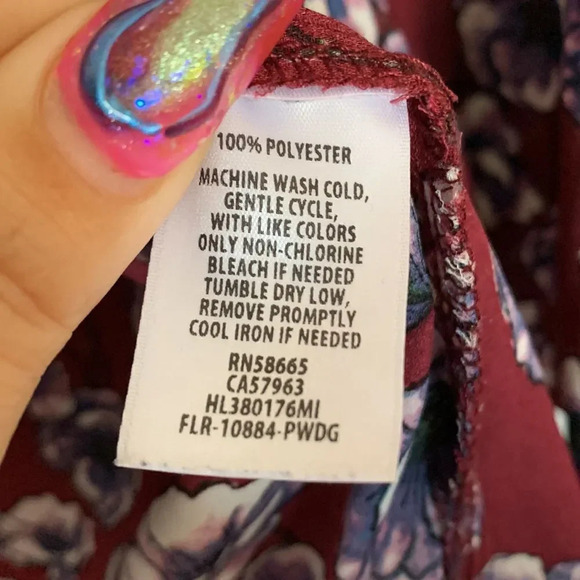 Hinge Floral Top  - Picture 4 of 4